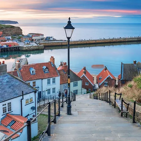 The Flask Inn, Fylingdales, Whitby 3* Fylingdales